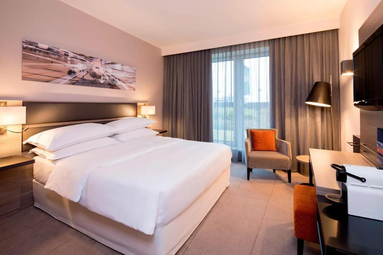 ****  Sheraton Duesseldorf Airport Hotel Germany