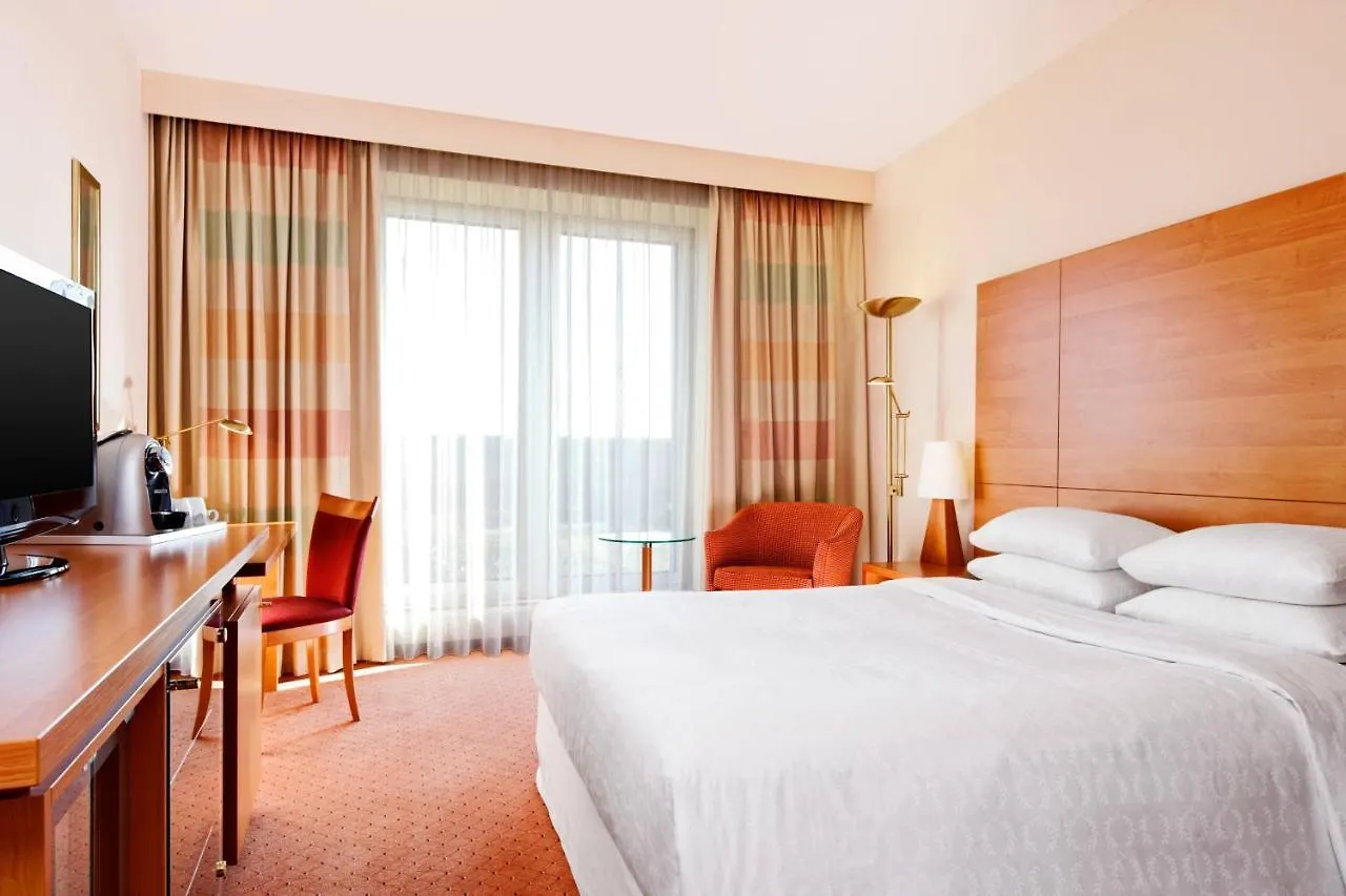 Sheraton Duesseldorf Airport Hotel Dusseldorf