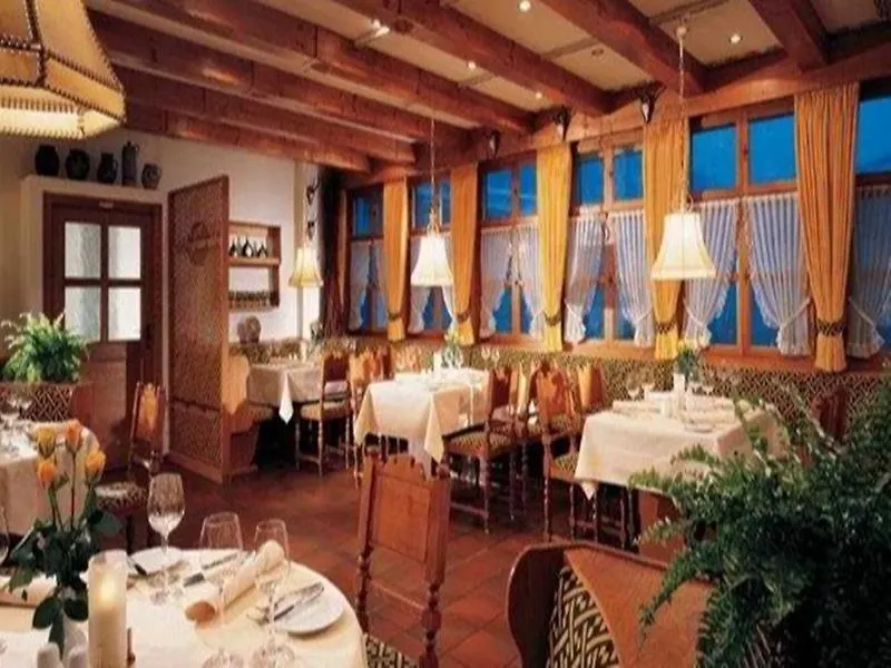 Sheraton Duesseldorf Airport Hotel 4*, Dusseldorf