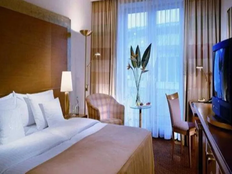 ****  Sheraton Duesseldorf Airport Hotel Germany
