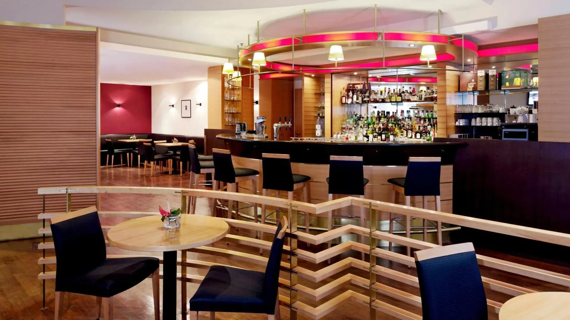 Sheraton Duesseldorf Airport Hotel 4*, Dusseldorf